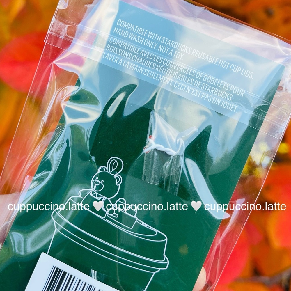 ❤️2 NWT💚Starbucks Bearista Bear Resuable Hot Cup Lid Stopper Charm Keychains - Picture 5 of 8